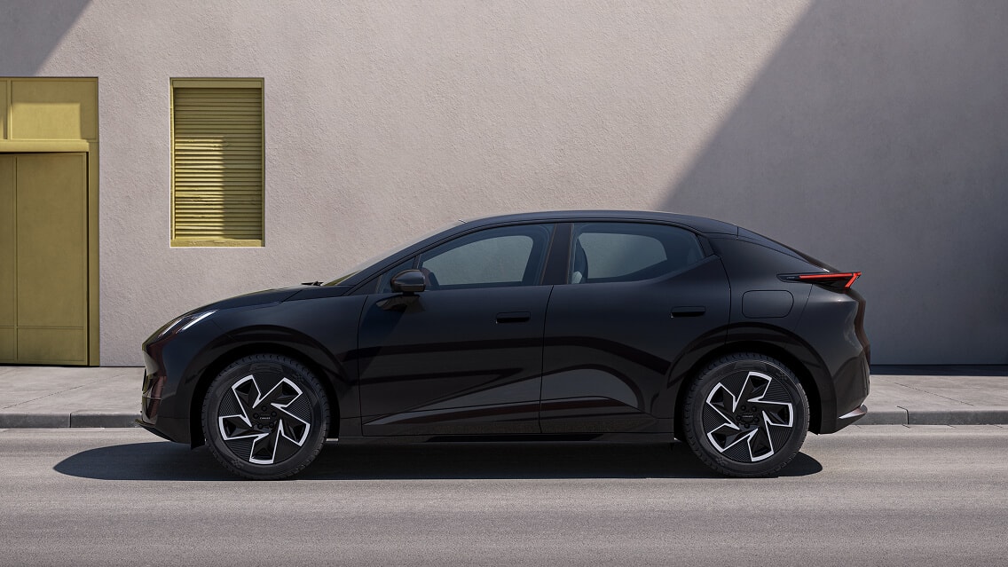 Lynk & Co 02