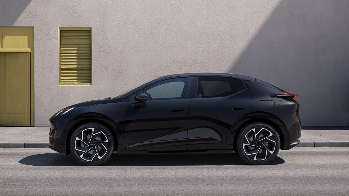 Lynk & Co 02