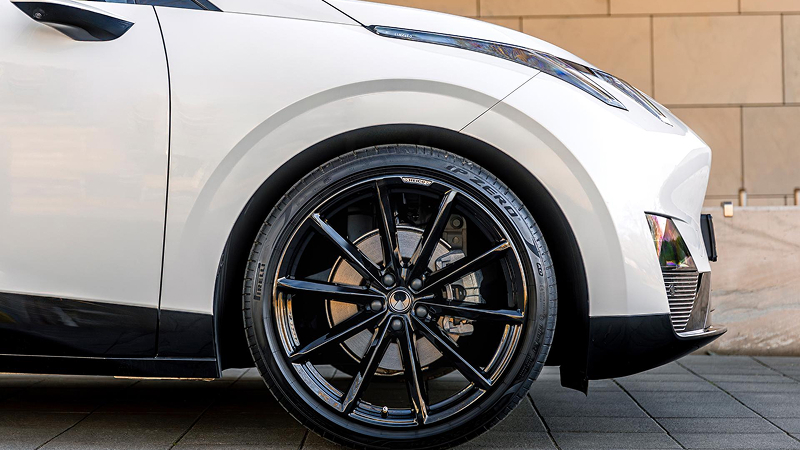 Customize you Lynk & Co